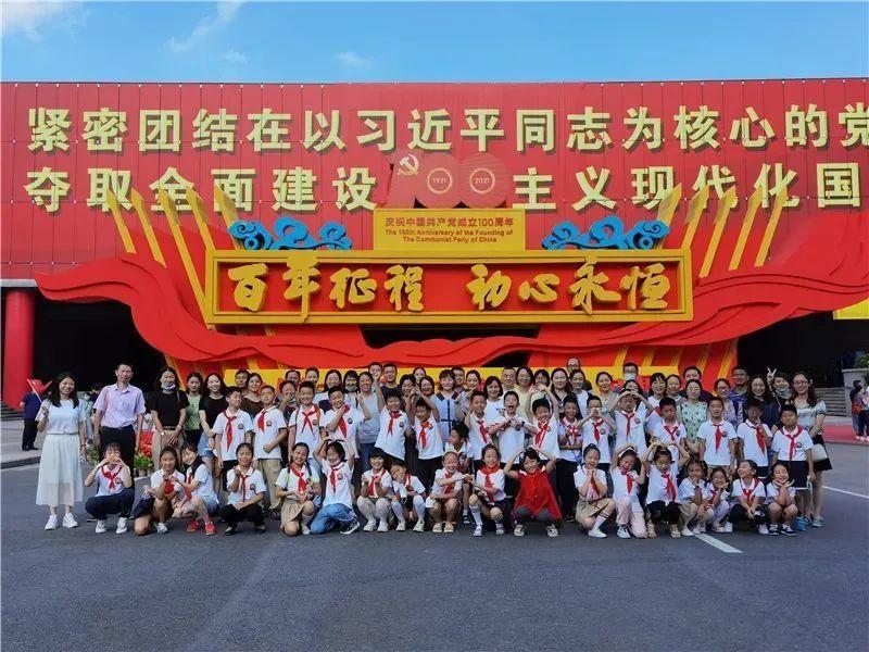 「神兽归笼」，对于家长来说是解放还是约束？游戏画面