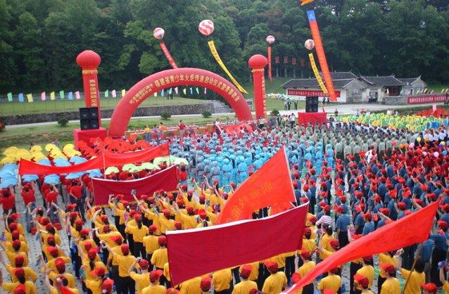 万年历2023年黄道吉日查询游戏画面