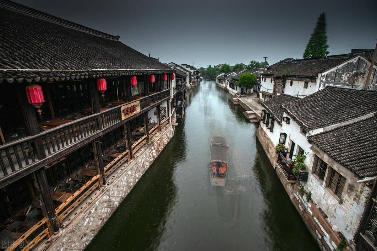 胡锡进：国家现在是真的想要把股市搞起来，在动真格